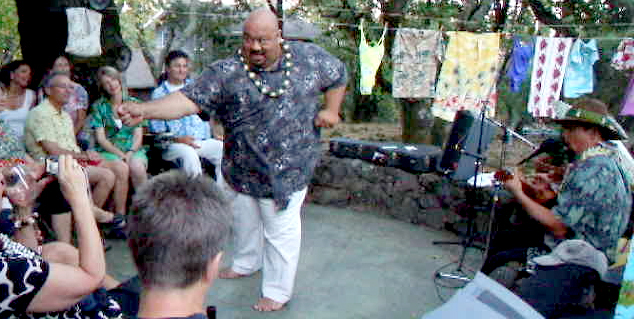 Liko perfoming with Keoki Kahumoku